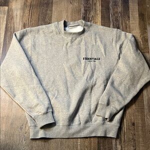 Essentials Men’s Crewneck Sweatshirt in Light Heather Gray